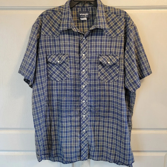 Vintage Wrangler Short Sleeve Plaid Western Fit Pearl Snap Button Shirt - Picture 1 of 4